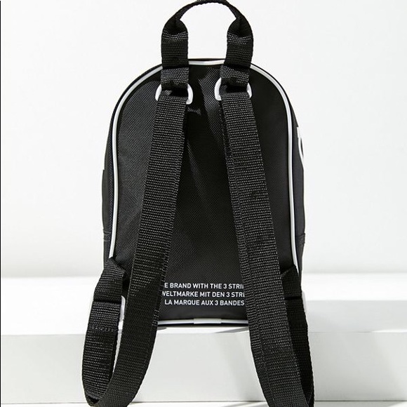 🆕ADIDAS///Original Black Mini Backpack - Picture 4 of 7